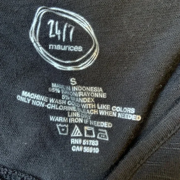 EUC Maurice’s over the shoulder shirt - Picture 3 of 3